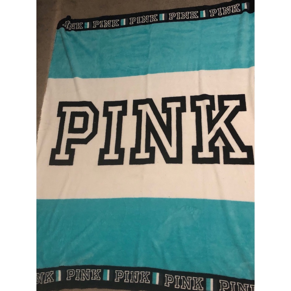 Pink Blanket! 😍